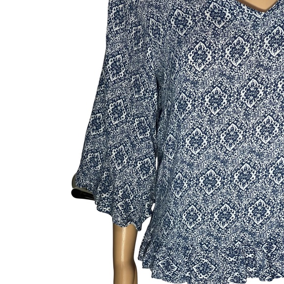 Cynthia Rowley Blue White Floral Top Blouse Ruffle 3/4 Length Sleeve Size M - Picture 4 of 5
